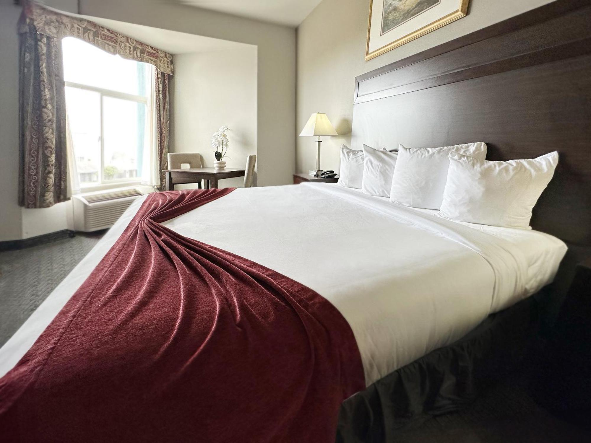 Bayvue Hotel, & 3*