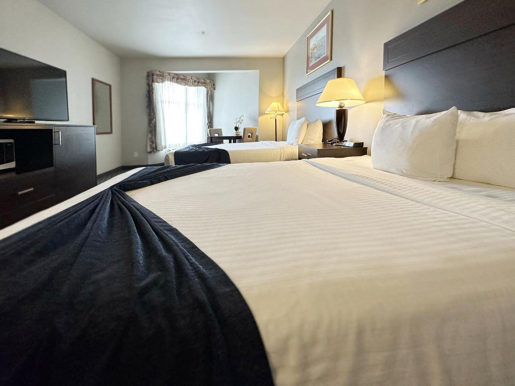 Bayvue Hotel, & Hotel Ocean Shores